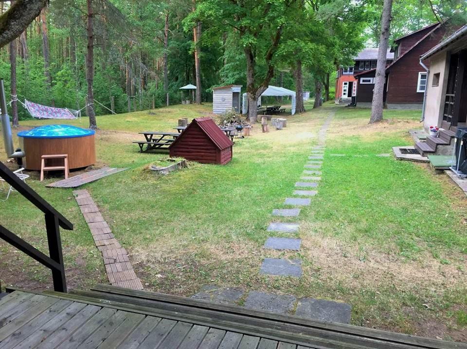 Oravapesa Guest House Häädemeeste Exterior foto